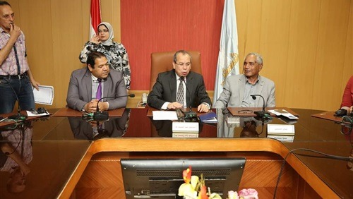 محافظ كفرالشيخ يلغي النقطة "ب" في مادة الجبر بامتحان الشهادة الإعدادية